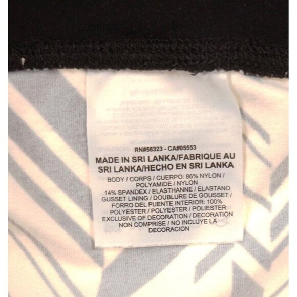 Nike Dri-Fit Black and White Zig Zag Printed Capri Leggings Size Medium - Picture 11 of 13